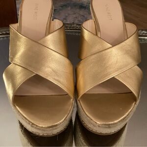 Nine West Gold leather wedges